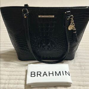 Brahmin Black Shoulder Bag with Textured Leather and Gold Accents